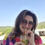 Juhi Babbar Instagram - 1st Feb, alreadyyyy🙄🤭 (Recap, fun, life, rewind, achievements, 2023) #recap #recap2023 #rewind #achievement #fun #life #thankful #grateful #Blessed #juhibabbarsoni