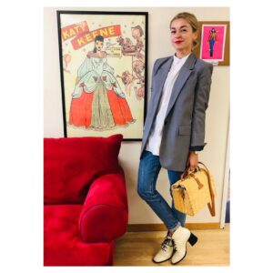 Julia Chan Instagram - Happy day!! I got to visit the @cw_katykeene writers’ room HQ, today. What a delightful, talented group. Can’t wait to get started...💫💫💫