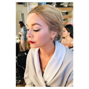 Julia Chan Instagram - she’s held up with string and scotch tape! ♥️ to @jesssouthern @coreytuttlehair and @_jafra_ 👩🏻‍🦳