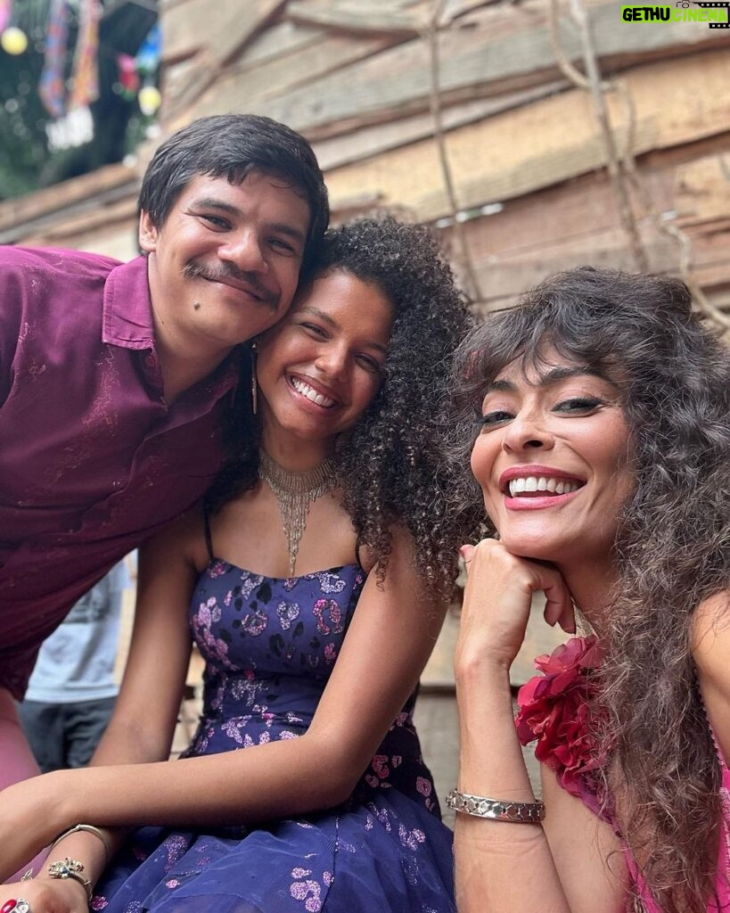 Juliana Paes Instagram - Bastidores de um casamento!! 🥰❤️ #Renascer 📸 @gshow Créditos: Cadu Pilotto / Elles Soares