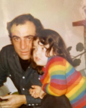 Julianna Margulies Instagram - I’ve been all about Gay Pride since I can remember.
#gaypride 
#happygaypridemonth🌈