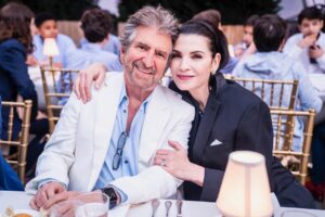 Julianna Margulies Instagram - Happy Birthday to this man @drmarclowenberg who has come to my rescue more times then I can count.
For those of you who read my book, Marc is the dentist I found in the yellow pages when I was 18, broke and in college. He saved me! Since then he has become my surrogate father, friend and confident.
Love you Marc! ❤️❤️❤️