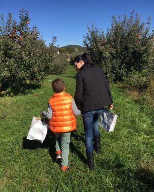 Julianna Margulies Instagram - Happy 15th Birthday! Even though you tower over me now, you’re still the little kid I went apple picking with, always will be. ❤️❤️❤️