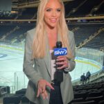 Julie Stewart-Binks Instagram - Portrait of a woman who likely claps like Nicole Kidman 💅 #NYR #nyrangers #NHL #SNYtv #hockey #sports #newyork #whydoiholdmgfingerslikethat Madison Square Garden