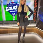 Julie Stewart-Binks Instagram - 15 hours on-air for @cbssportsgolazo goes by quickly when you’ve got incredible games, amazing coworkers and you love what you do (and you can figure out how to sleep when you blink) ❤️⚽️🖤 📸 @ayyy_west #cbssports #cbssportsgolazo #soccer #futbol #beautifulgame #epl #seriea #nwsl #mls #laliga #backinblack Stamford, Connecticut