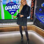 Julie Stewart-Binks Instagram - 15 hours on-air for @cbssportsgolazo goes by quickly when you’ve got incredible games, amazing coworkers and you love what you do (and you can figure out how to sleep when you blink) ❤️⚽️🖤 📸 @ayyy_west #cbssports #cbssportsgolazo #soccer #futbol #beautifulgame #epl #seriea #nwsl #mls #laliga #backinblack Stamford, Connecticut