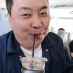 Jung Ho-young Instagram - 에어서울타고 삿포로가기^^ 맛있는 정호영 기내식우동먹고 기분좋게 출발 ~~~ #카덴 #정호영셰프 #삿포로 #에어서울 北海道新千歳空港 Hokkaido-Shinchitose Airport 北海道新千歳機場