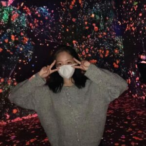 Jung Ji-so Instagram - 오늘 저녁에 뭐하시나유

PM6:25 <MBC놀면뭐하니>

오늘 저 가야G언니들과 나와용🙏🏻 오랜만에 세상 재미있게 놀고왔으니 6시30에 같이놀아유!

#놀면뭐하니 #가야G
