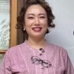 Jung Kyoung-mi Instagram - 아들과 딸은 보아라. 부모님이 이렇게 돈을 번단다. (사실 좋아서 하는 일 ㅋㅋㅋㅋ) 엄마아빠 열심히 사는 모습 보고 너희들도 열심히 살거라! 공부 잘하라는 얘기는 아니지만 잘하면 좋고 ㅎㅎ (엄마아빠 공부는 그냥 그렇…) 힘내라 아들 딸아😊
