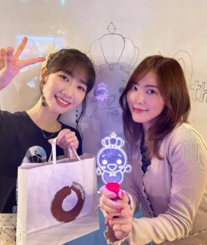 Jurina Matsui Instagram - 久しぶりにゆきりんさんにお会いできました☃️❤️
ソロツアーの名古屋公演全力で応援させていただきましたよ〜🎤✨
感想いっぱい語りたい〜☺️あとでつぶやきますね📝

ゆきりんさんまた名古屋に来てくださいね🫶🏻🫶🏻🫶🏻
ステージから名前を呼んでくださってゆきりんさんファンの皆様も手を振ってくださりありがとうございました☃️✨
卒業までファイトです❤️‍🔥

#ゆきりんソロツアー 
#名古屋 
#愛知 
#ライブ 
#ゆきりんワールド 
#ゆきりん さん
#idol 
#akb48 
#卒業