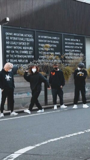 Jurina Matsui Instagram - #shuffledance 

赤ピンダンサーズと👠
#踊ってみた 

@kazuya_matsunaga 
@takara_amn1106 
@t.sankyo 
@chikydeejay 
@tuzelity 
@shuffledistrict 
#astronomia 
#chikydeejay 
#dance 
#dancer 
#step 
#reels 
#reelsinstagram 
#sneakers 
#music 
#シャッフルダンス 
#ダンス 
#ステップ 
#音ハメ 
#ダンス動画 
#スニーカー