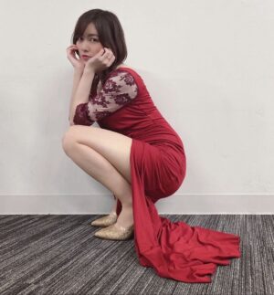 Jurina Matsui Instagram - 🐒❤️

#どの写真が好き ？？
#赤珠理奈 
#ドレス 
#赤 
#スリット 
#レース
#dress 
#red 
#ootd 
#photooftheday
#👠 
#❤️