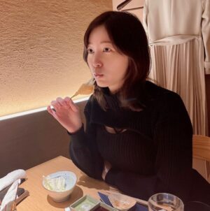 Jurina Matsui Instagram - 寝起きで串揚げを食べるわたし👶🏻❤️

画像と関係ないのですが…笑
2/26、3/12のお誕生日前後に東京と名古屋で初のファンミーティングを開催します🎂✨
毎回違う内容のステージもあります🎵
JFam☆Tシャツを着てお揃い2ショットを撮りましょう🥰
ファンクラブに加入して早めにチケットをゲットしてくださいね❤️
詳しくはこちらをチェック👇

https://fanicon.net/fancommunities/3750

#寝起き 
#赤ちゃん みたい笑
#👶🏻 
#チーズ 
#伸びてる 
#串揚げ 
#大好き 
#松井珠理奈 
#初めての 
#ファンミーティング 
#25歳 
#バースデー 
#birthday 
#みんな 
#来てね 
#名古屋 
#東京