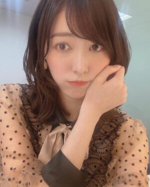Jurina Matsui Instagram - 前髪できた〜💕
甘めスタイル好きですか〜🍫？？

#イメチェン 
#前髪
#暗髪 
#冬 
#キラキラメイク 
#もうすぐクリスマス 
#サンタさん 
#くるかな 
#🎅🏼 
#🦌 
#🎄
