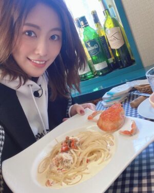 Jurina Matsui Instagram - バス旅の思い出🚌💕
富士山はんぺん🗻&香箱蟹のパスタ🦀
石川のイタリアンのマスターが格闘技好きで楽しかったなぁ☺️

#反響 
#大きい 
#嬉しい 
#ありがとう 
#昨日の写真と
#ギャップ
#すごい
#笑 
#思い出 
#蟹 
#パスタ 
#富士山 
#はんぺん 
#石川
#静岡 
#バス旅 
#trip 
#yummy 
#delicious 
#mountfuji 
#tb 
#tbt