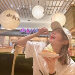 Jurina Matsui Instagram - 抹茶シロノワールでらうまい🤤 みんな大好きコメダ珈琲の姉妹店 💚おかげ庵💚 みんなも行ってみや〜🤭✨ 抹茶好きお団子好きにはたまらん🍵🫶🏻🍡 きしめんも美味しいからいつも食べすぎちゃうの😂 いっぱい動いていっぱい食べていっぱい寝て回復です🥺❤️ #愛知 #名古屋 #栄 #地元 #名古屋カフェ #名古屋グルメ #おかげ庵 #喫茶店 #シロノワール #コメダ珈琲 #モーニング #抹茶 #抹茶スイーツ #和菓子 #団子 #きしめん #愛知観光 #名古屋観光 #名古屋飯 コメダ珈琲店 栄・広小路店