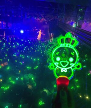 Jurina Matsui Instagram - 久しぶりにゆきりんさんにお会いできました☃️❤️
ソロツアーの名古屋公演全力で応援させていただきましたよ〜🎤✨
感想いっぱい語りたい〜☺️あとでつぶやきますね📝

ゆきりんさんまた名古屋に来てくださいね🫶🏻🫶🏻🫶🏻
ステージから名前を呼んでくださってゆきりんさんファンの皆様も手を振ってくださりありがとうございました☃️✨
卒業までファイトです❤️‍🔥

#ゆきりんソロツアー 
#名古屋 
#愛知 
#ライブ 
#ゆきりんワールド 
#ゆきりん さん
#idol 
#akb48 
#卒業