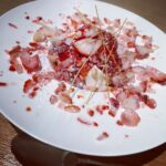 Jurina Matsui Instagram - お風呂上がりのアイス🍨🍓 ポッキーじゃなくてパスタが乗ってる⁉️ これ何かわかる方教えてくださ〜い😉🙏✨ #ポッキーの日 #ポッキープリッツの日 #神馬の湯 #三重 #お風呂 #温泉 #日帰り温泉 #スーパー銭湯 #銭湯 #サウナ #サウナイキタイ #サウナ女子 #サ活 #サ飯 #パスタ #いちごスイーツ #アイス #sauna #icecream #strawberry 日帰り温泉施設「神馬の湯」