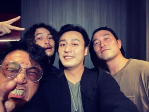 Justin Cheung Instagram - 兄弟們，真的很久不見🫶
@張孝全 @johnny__bms @dong.seok.s
