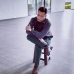Justin Cheung Instagram – 一張凳，一個空間。

#思路 #控制 #鍛鍊 Kuala Lumpur, Malaysia