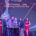 Justin Cheung Instagram – It’s my honour to get this award from @mcmillanwoods_globalawards . I’ll keep working hard on it🎬

#mcmillanwoodsglobalawards2022
#AsiaPacificMostPromisingMaleActorOfTheYear
#ActorRoad Shangri-La Kuala Lumpur