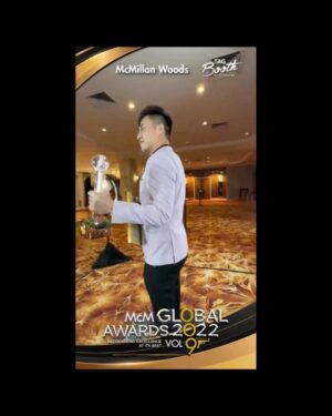 Justin Cheung Instagram - It’s my honour to get this award from @mcmillanwoods_globalawards . I’ll keep working hard on it🎬

#mcmillanwoodsglobalawards2022
#AsiaPacificMostPromisingMaleActorOfTheYear
#ActorRoad