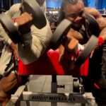 Kai Greene Instagram - 🚨New: YouTube LIVE!! Tag your training partner below👇🏾 It’s a start of a new week and there’s no better time to jump in and join @quincey_whittington and your boy as we maximized our time and get the most out of every second. Grab your headphones, pre workout, and get ready to experience the highest state of readiness with this full body workout. *Full Video - Link in bio #KaiGreene #ThoughtsBecomeThings