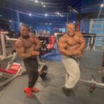 Kai Greene Instagram - Tag your training partner 👇🏾 @quincey_whittington Posing after each and every workout! Is a workout in itself! #KaiGreene #ThoughtsBecomeThings