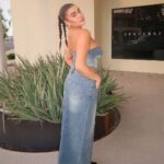 Kalani Hilliker Instagram - My Britney Spears moment 💙 Scottsdale, Arizona