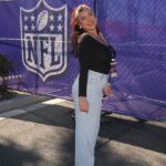 Kalani Hilliker Instagram - Vegas with maybelline! 🤍🎰✨🏈🫶🏼 #maybellinepartner @maybelline @target @targetstyle