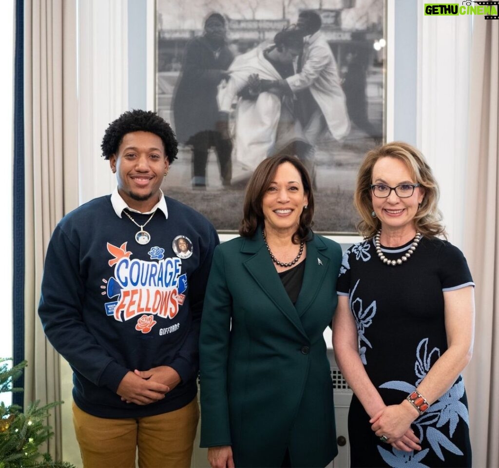 Kamala Harris Instagram - It was my honor to spend time with @GabbyGiffords and gun safety advocate Trevon Bosley to discuss our continued work to end gun violence. We owe it to every victim and survivor, their families, and our communities to act.