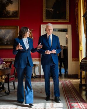 Kamala Harris Instagram - ✔️ Capped the cost of insulin at $35/month
✔️ Capping out-of-pocket prescription drug costs at $2,000/year
✔️ Allowed Medicare to negotiate the price of medications

President @JoeBiden and I have taken historic steps to cut the cost of prescriptions for seniors across America.