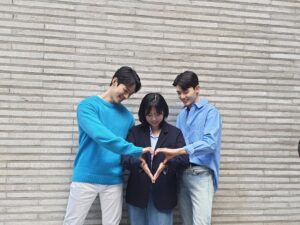 Kang Eun-bin Instagram - #형다운 #갓다슬 #차시원 💙