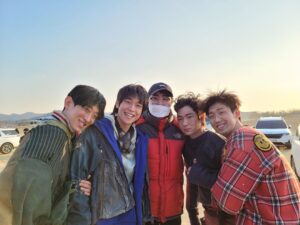 Kang Yoo-seok Instagram - 우당탕탕~
사고 치러가자!!