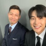 Kang Yoo-seok Instagram - 부장님 옆에 바짝-🫶