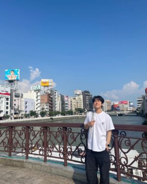 Kang Yoo-seok Instagram - 여름 안녕..🙃