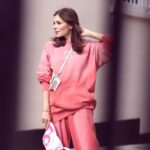 Kanika Kapoor Instagram - “I’m Living - I’m a Liver “ 🧸 ~Orry Thank you @octave999 for my tracks.. London, United Kingdom