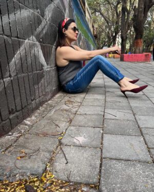 Kanika Maheshwari Instagram - Smiling through every pose because life is too short for frowns.

#smile #frown #life #lifestyle #pose #positivevibes #positivity #optimism #fashion #heels #sunglasses #happy #happiness #nofilter #photooftheday #beautiful #lifeisgood #blessed #blessings #kanikamaheshwari