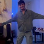 Kanika Mann Instagram - Hain ? Mera bhai hua hai 😃😃 Aaaj muje tuition ki chutti krne do please 😀 And mummy agreed ! 💃 -That was me on 1st October 2001 … Chal ab happy birthday 🥳 Mr Mann 🤗🤗 Itni ID hain teri , samajh e ni aaya tag kise kru 🤷🏻‍♀️ Thanks to #kanikadre for making it more special for him ♥️