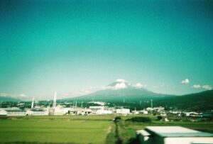 Kaoru Okunuki Instagram - .

修学旅行に出かけた広島で
息子が撮ってきた写真
あの子はこんなふうに世界を見つめているんだなぁ

フィルムの写真ってやっぱり素敵

#写ルンです