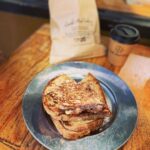 Kaoru Okunuki Instagram - . Bourke Street Bakery @bourkestreetbakery 地元のひとに大人気で、 朝早くからひっきりなしにお客さんが訪れるベーカリー。 私たちもすっかり気に入って、二日続けてこちらで朝ごはん。 コーヒーとポロネーズトーストに、 帰りの飛行機でのおやつをたくさん買い込んで。 自分への旅土産も、こちらのホームメイドのケチャップとジャムを。