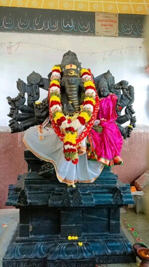 Karate Kalyani Padala Instagram - ఈరోజు  విజయాడలో కనక దుర్గ అమ్మ సన్నిధిలో 🙏🙏🙏🚩🚩🚩🔥🔥🔥🌹🥰