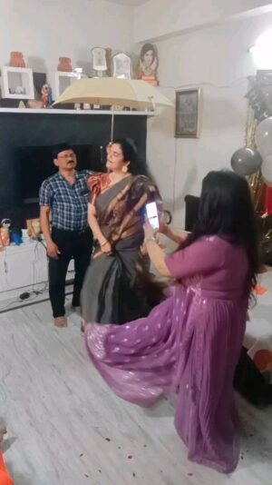Karate Kalyani Padala Instagram - నా ఫోటో తీస్తున్నాడు సీమ దసరా సిన్నొడు 🥰🥰🥰🥰🥰🥰🤗🤗🤗🤗🤗🤗🤗🤗