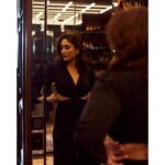 Kareena Kapoor Instagram - Last night in my closet 🖤