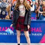 Karen Gillan Instagram - Such an honor and an absolute BLAST to be the Grand Marshal for this years Tartan Day Parade in New York City. We celebrated all things Scottish in my exquisite kilt made by the talented as hell @howiekilt Thanks for having me Tartan Day!!! #tartandayparade