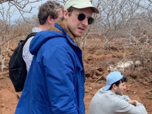 Karen Gillan Instagram - A couple of Ponds in the Galapagos PART 1 🐢 🐢