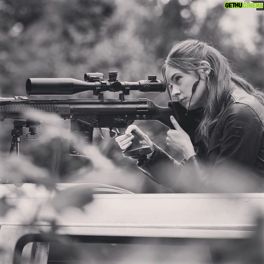 Karen Gillan Instagram - Coffee, nap, shoot. A few BTS shots from #gunpowdermilkshake Out NOW on @skytv and in cinemas in 🇬🇧