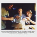 Kari Hietalahti Instagram – Anssi Tikanmäki Film Orchestra ( ATFO). Making of ”Lynx” movie camera with Peltsi & Juuso🎬” Man with a Movie Camera” 🎥 Sodankylä🌞 Midnight Sun Film Festival 1990 
•
#anssitikanmäkifilmiorkesteri #anssitikanmäki #sodankylänelokuvajuhlat #midnightsunfilmfestival #anssitikanmäkifilmorcestra #ATFO #mattipellonpää #ippekätkä #jariyliaho #juusonordlund #ilaloueranta #frogley #joevestich #manwithamoviecamera