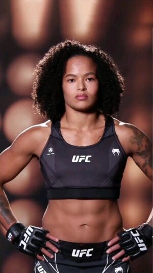 Karine Silva Instagram - Posted • @ufcespanol Conoce más de la brasileña @karine_killer_ufc y mírala en acción hoy en #UFCVegas74. ⁣
.⁣
ESTELARES 9pm ET 🇺🇸 / 7pm 🇲🇽 / 10pm 🇦🇷 / 3am 🇪🇸⁣
PRELIMINARES 7pm ET 🇺🇸 / 5pm 🇲🇽 / 8pm 🇦🇷 / 1am 🇪🇸🇪🇸