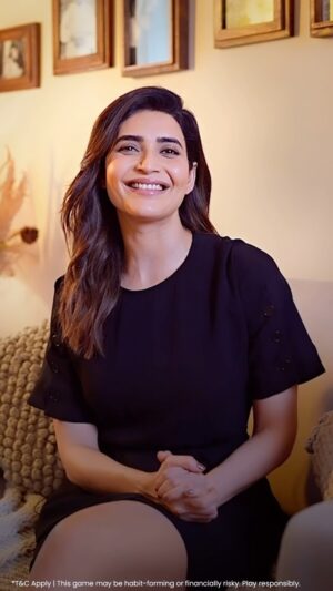 Karishma Tanna Instagram - Big gains don’t just happen at the gym. Now flex your mental muscles  like @karishmatanna and win big on Adda52, India’s favourite poker platform. 

Let your poker skills do all the heavy lifting, and play in 4 exciting poker variants like Texas Hold’Em, PLO and All-In or Fold.

Ready to put your mind to work? Adda52 par aao aur khel jaao!